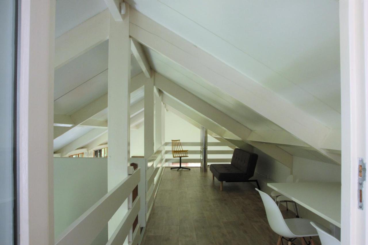 Villa Familiehuis De Betuwe Met Prive Kunstgras Tennisbaan En Sauna Erichem Exterior foto